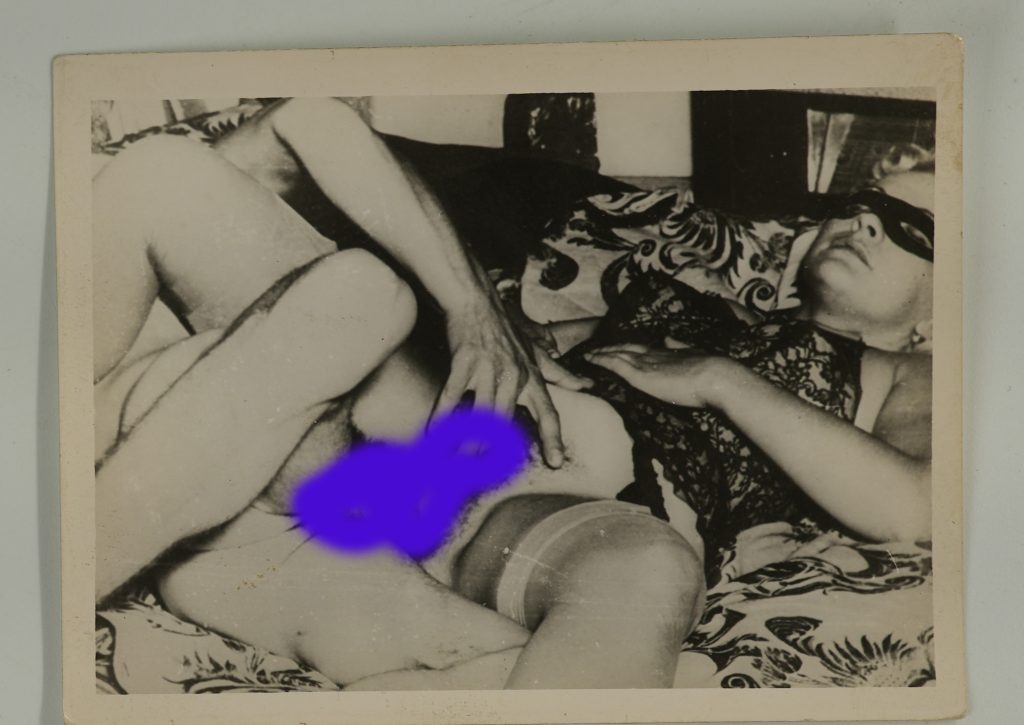Photo Argentique scène de sexe 8X12cm 1960 érotica Noir et blanc très bon état