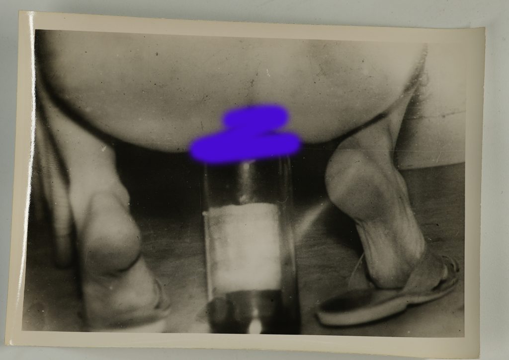Photo Argentique scène de sexe	8X12cm	1960 érotica Noir et blanc très bon état