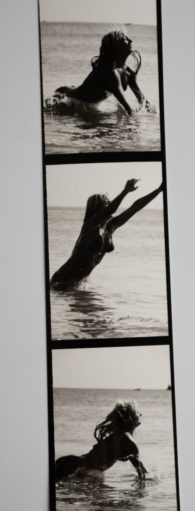 PHOTO Argentique France Planche contact femme nue vue 6X6cm 1980