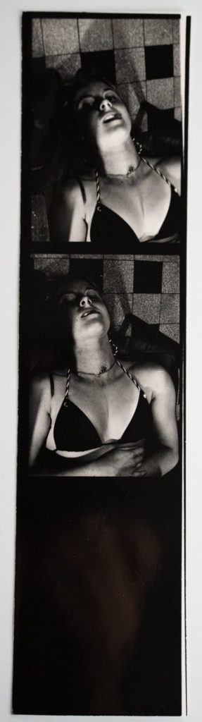 PHOTO Argentique France Planche contact femme nue vue 6X6cm 1980