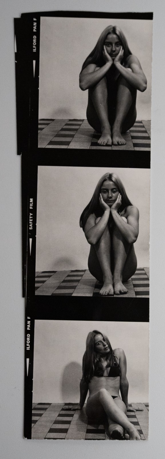 PHOTO Argentique France Planche contact femme nue vue 6X6cm 1980