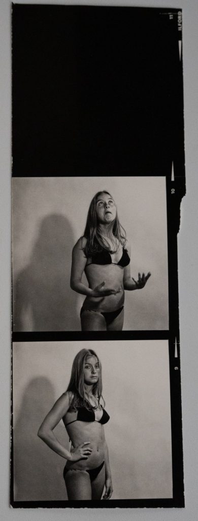 PHOTO Argentique France Planche contact femme nue vue 6X6cm 1980