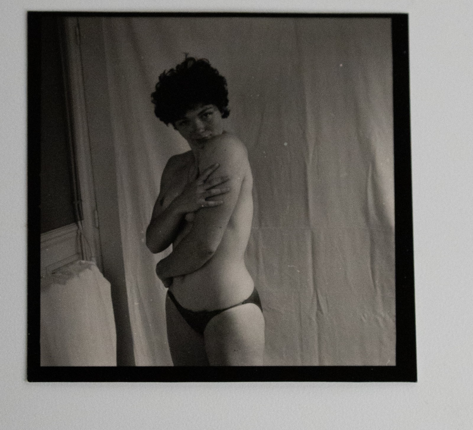 PHOTO Argentique France Femme nue Nue artistique 6X6cm SNAP SHOT 1970