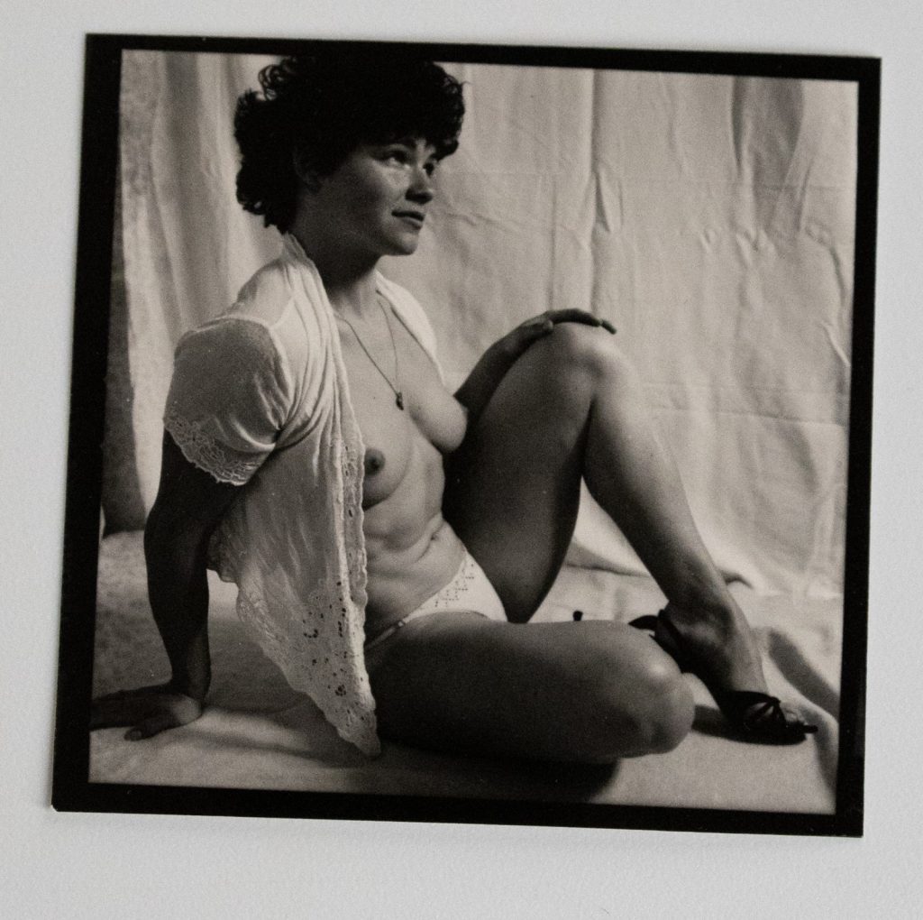 PHOTO Argentique France Femme nue Nue artistique 6X6cm SNAP SHOT 1970