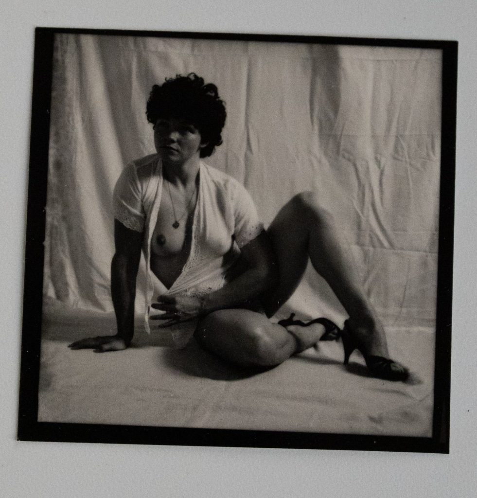 PHOTO Argentique France Femme nue Nue artistique 6X6cm SNAP SHOT 1970