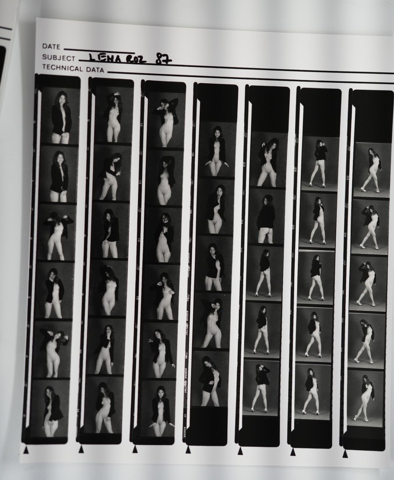 TIRAGE PHOTO Argentique planche contact nu artistique femme nue 24X29cm 1980