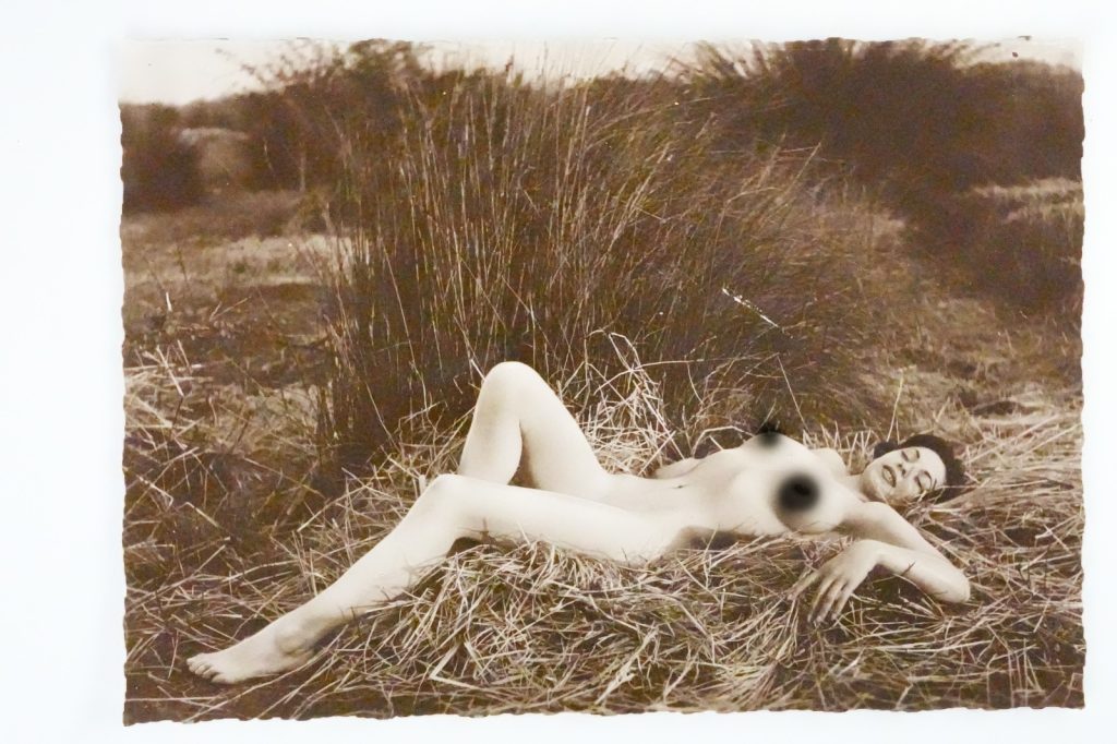 TIRAGE PHOTO 1960 PINUP FEMME NUE NU ARTISTIQUE FORMAT 10X15cm