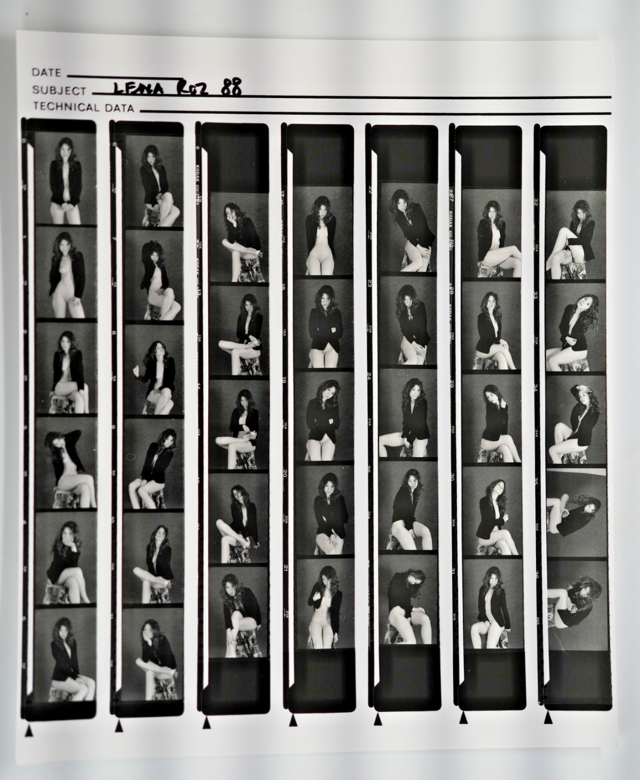 TIRAGE PHOTO Argentique planche contact nu artistique femme nue 24X29cm 1980