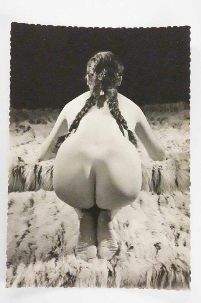 TIRAGE PHOTO 1960 PINUP FEMME NUE NU ARTISTIQUE FORMAT 10X15cm
