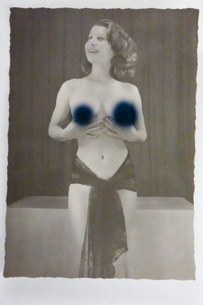 TIRAGE PHOTO	  1960	PINUP FEMME NUE NU ARTISTIQUE FORMAT 10X15cm