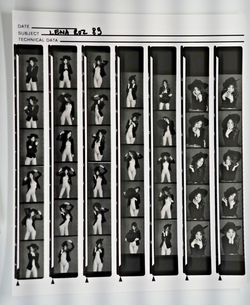 TIRAGE PHOTO Argentique planche contact nu artistique femme nue 	24X29cm 1980