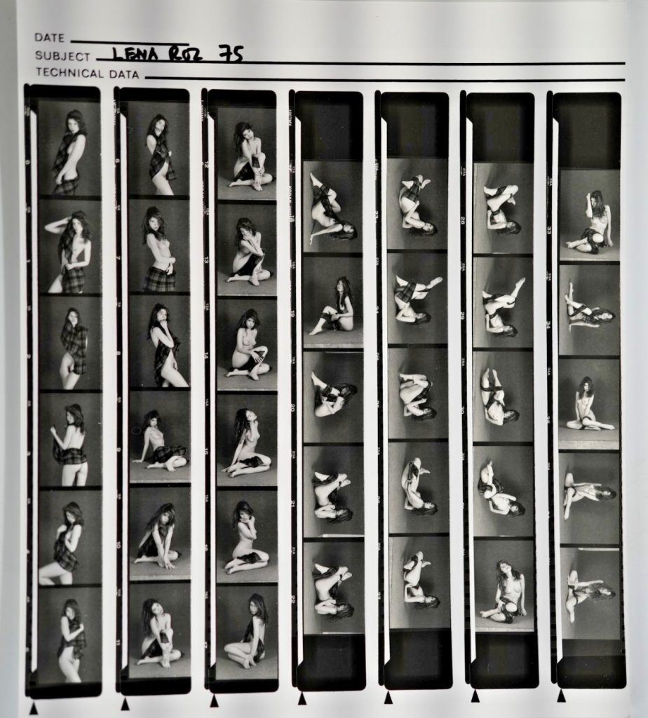 TIRAGE PHOTO Argentique planche contact nu artistique femme nue 	24X29cm 1980