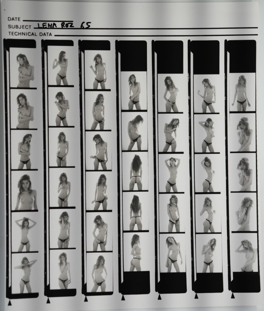 TIRAGE PHOTO Argentique planche contact nu artistique femme nue 	24X29cm 1980