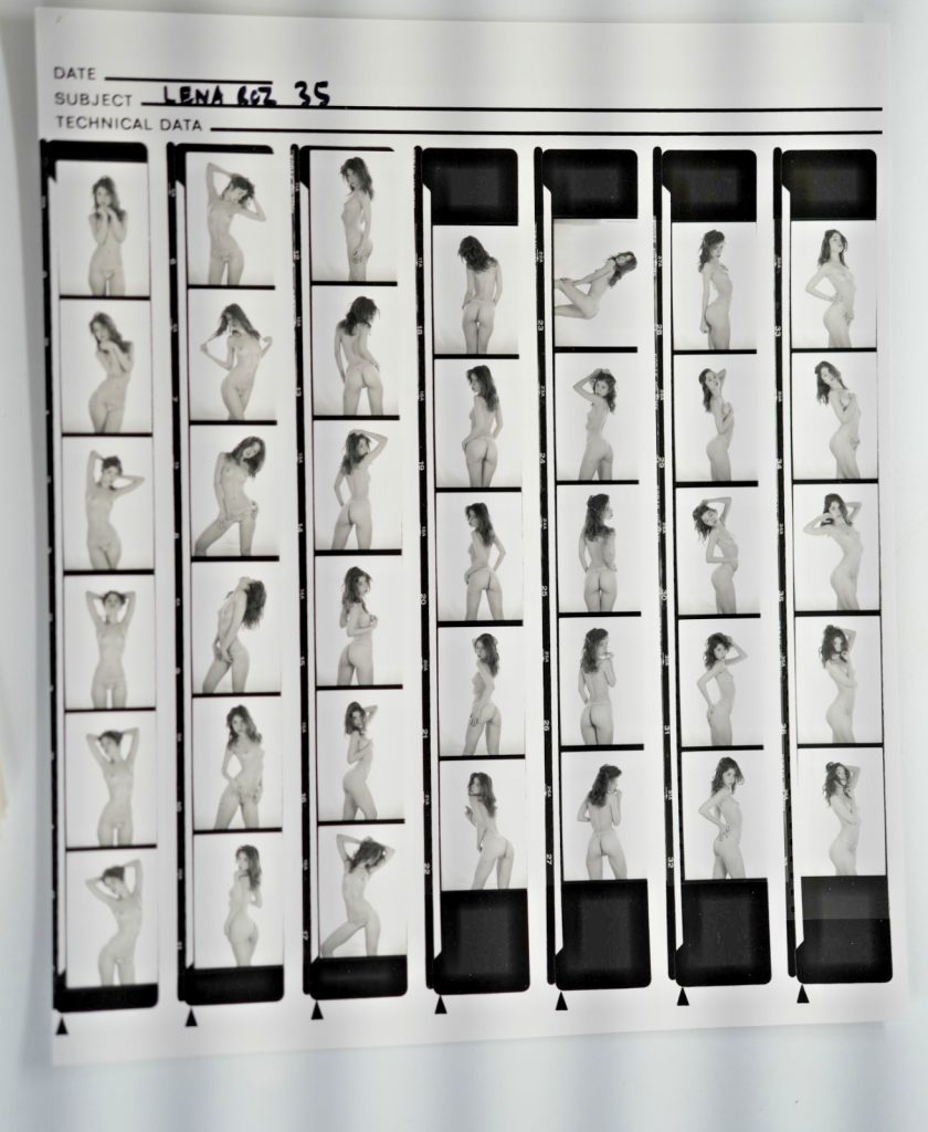 TIRAGE PHOTO Argentique planche contact nu artistique femme nue 	24X29cm 1980
