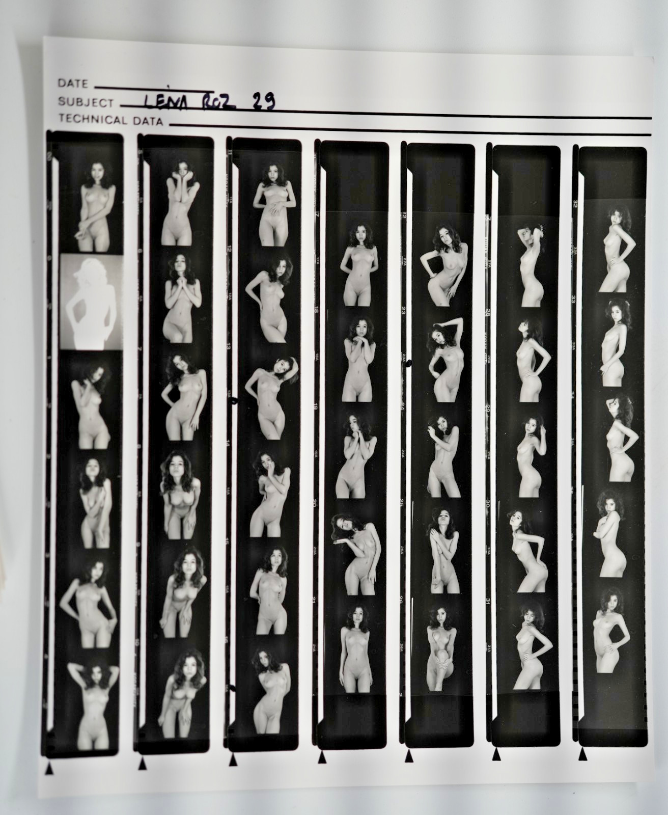 TIRAGE PHOTO Argentique planche contact nu artistique femme nue 24X29cm 1980