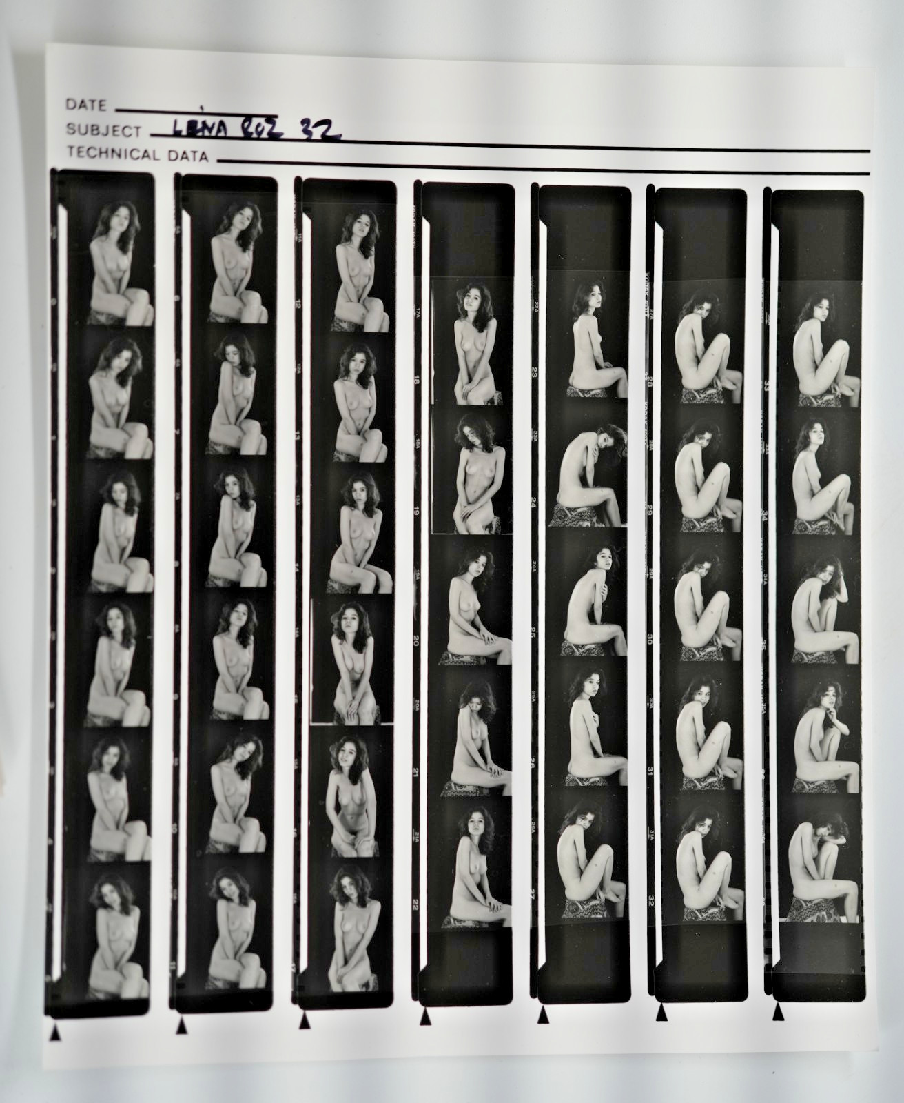 TIRAGE PHOTO Argentique planche contact nu artistique femme nue 24X29cm 1980