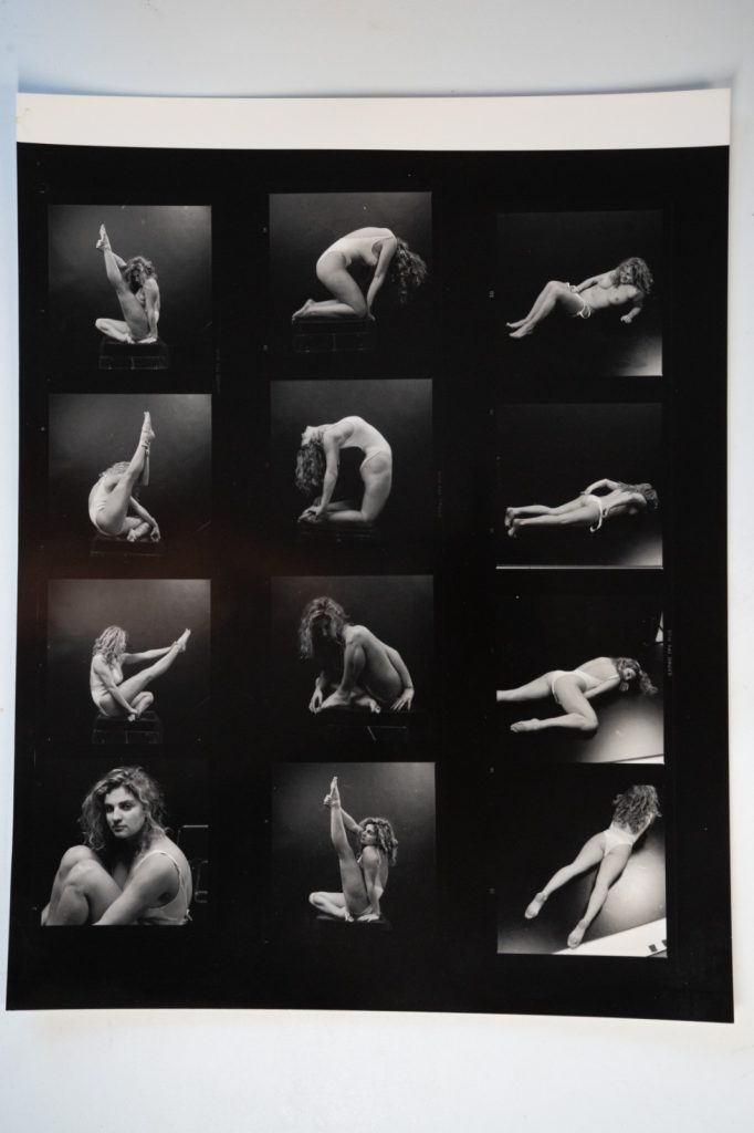 PHOTO Argentique Planche Contact Nu artistique femme nue 24x30cm vue 6X6cm