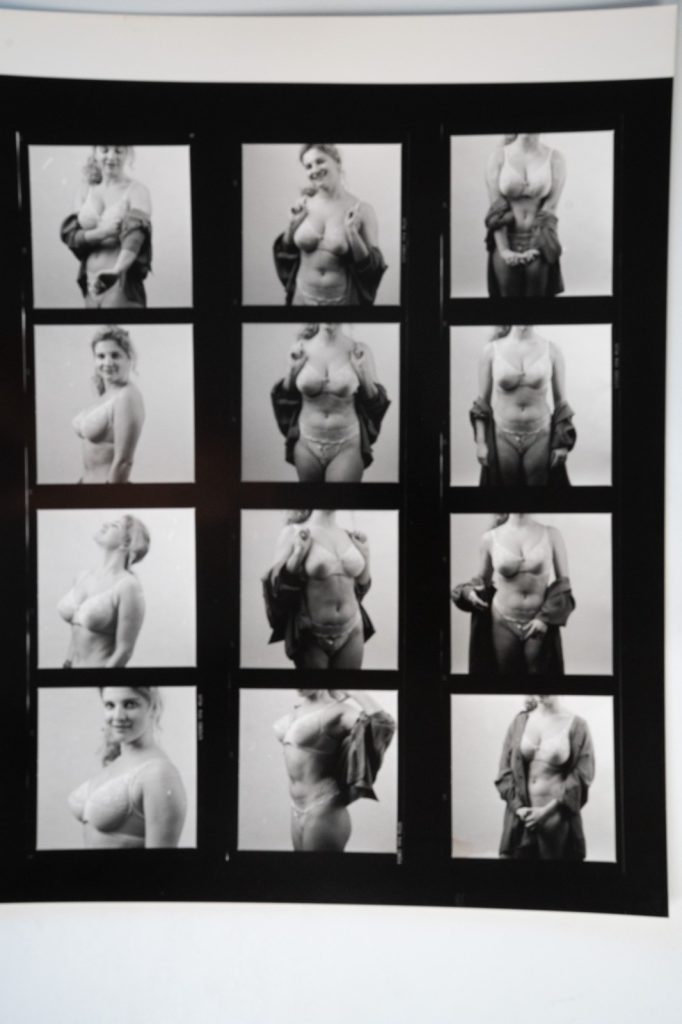 PHOTO Argentique Planche Contact Nu artistique femme nue 24x30cm vue 6X6cm