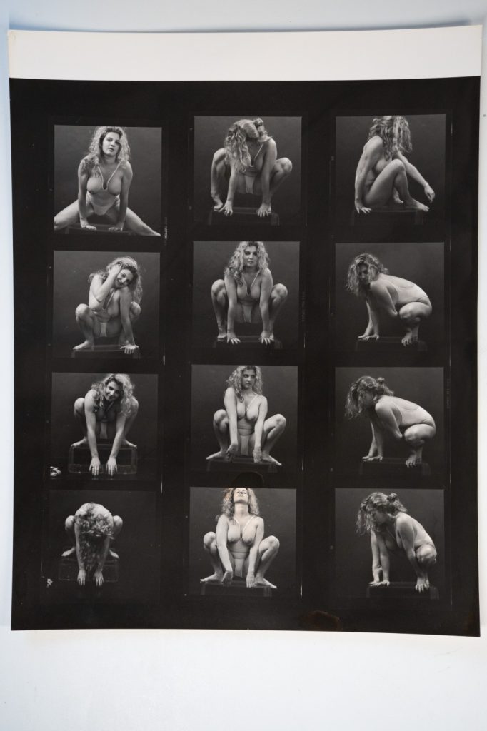 PHOTO Argentique Planche Contact Nu artistique femme nue 24x30cm vue 6X6cm