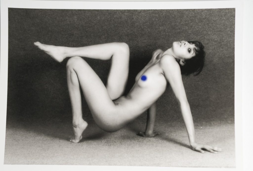 PHOTO Argentique France Femme nue studio nue artistique 13X18cm 1980
