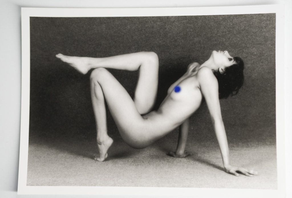 PHOTO Argentique France Femme nue studio nue artistique 13X18cm 1980
