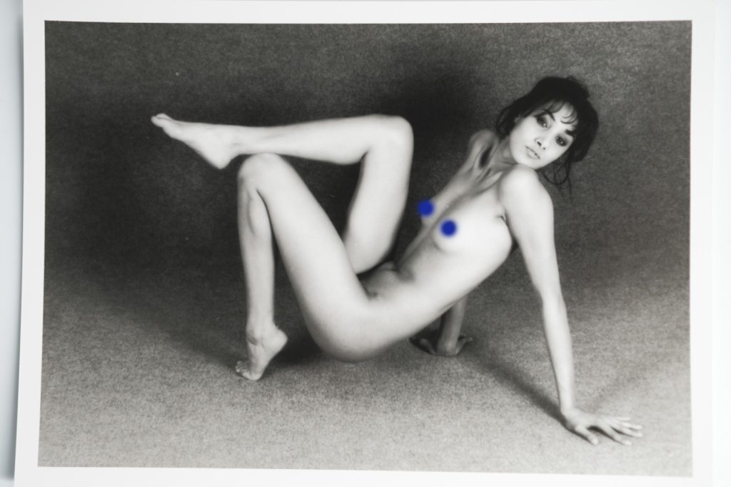 PHOTO Argentique France Femme nue studio nue artistique 13X18cm 1980
