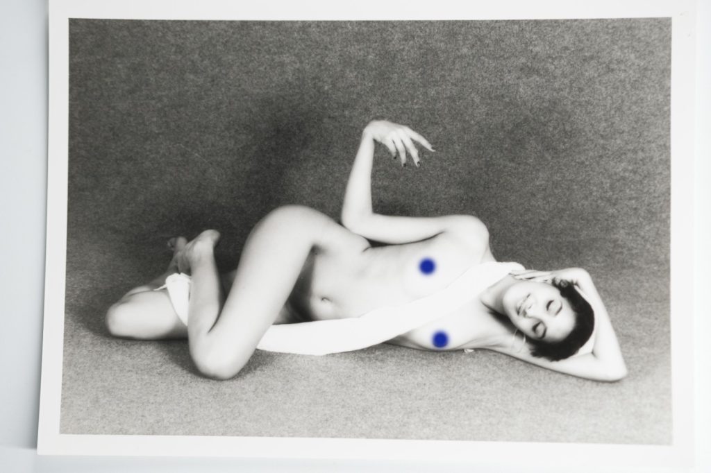 PHOTO Argentique France Femme nue studio nue artistique 13X18cm 1980