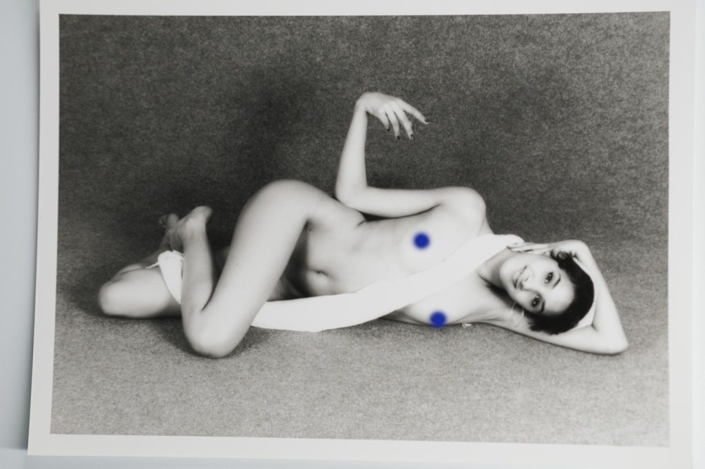 PHOTO Argentique France Femme nue studio nue artistique 13X18cm 1980