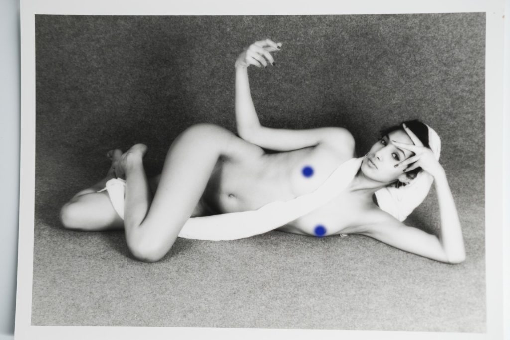 PHOTO Argentique France Femme nue studio nue artistique 13X18cm 1980