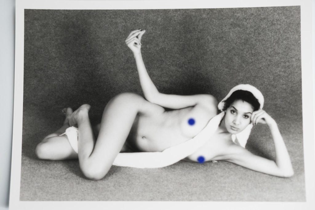 PHOTO Argentique France Femme nue studio nue artistique 13X18cm 1980
