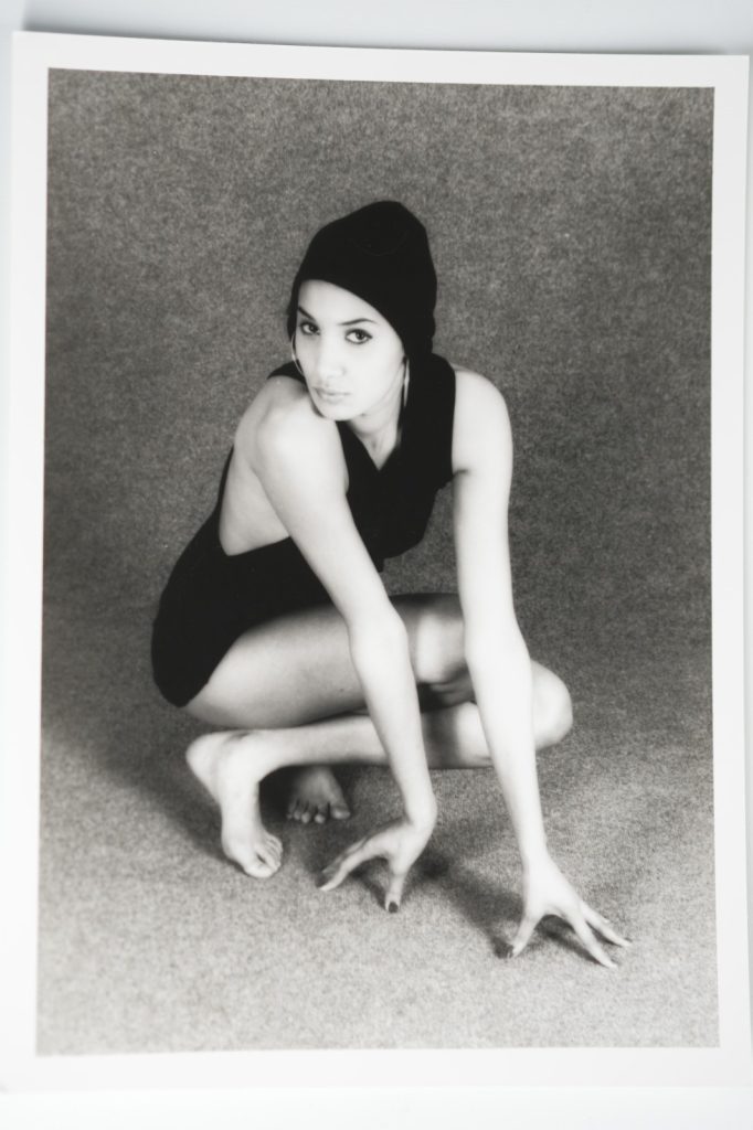 PHOTO Argentique France Femme nue studio nue artistique 13X18cm 1980