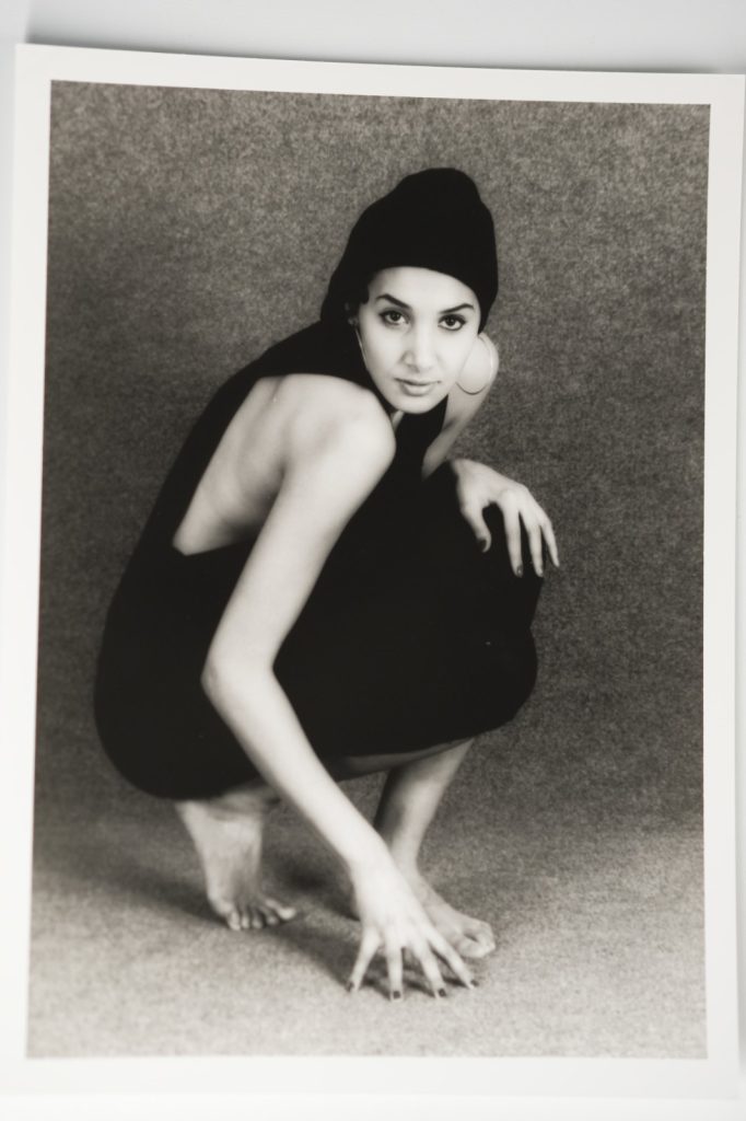 PHOTO Argentique France Femme nue studio nue artistique 13X18cm 1980