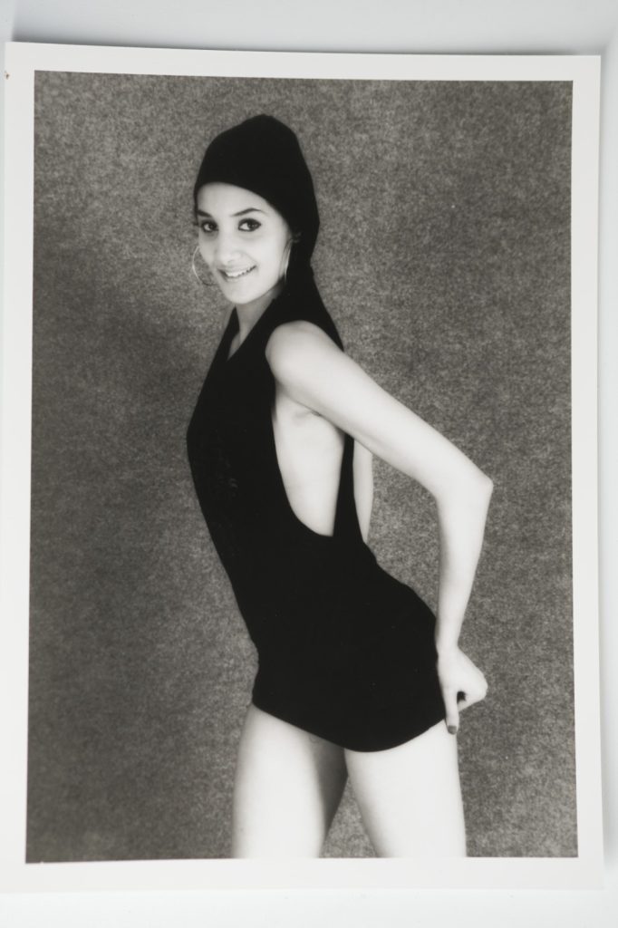 PHOTO Argentique France Femme nue studio nue artistique 13X18cm 1980